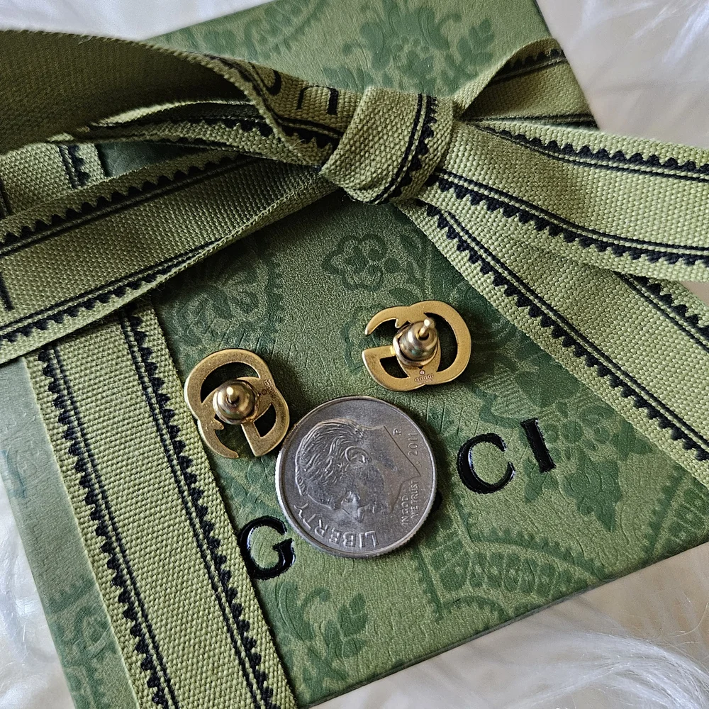Gucci Gold GG Logo Stud Earrings - Picture 2 of 5